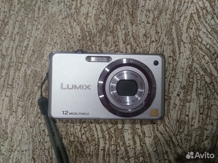 Panasonic Lumix FS 10