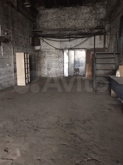 Свободного назначения, 1300 м²