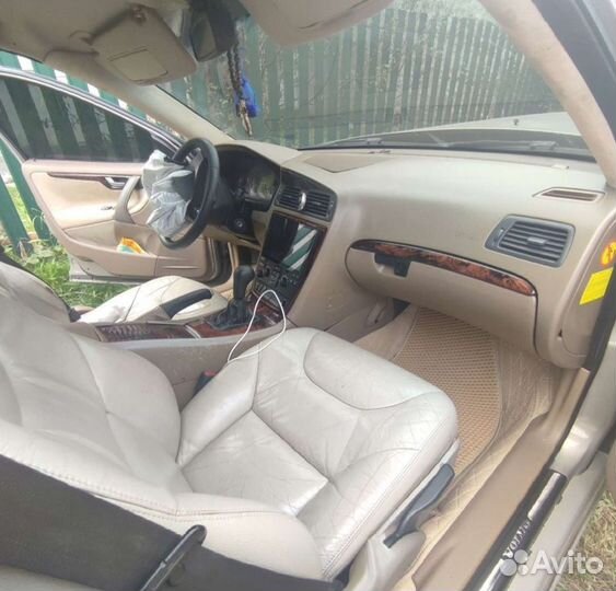 Салон volvo s60