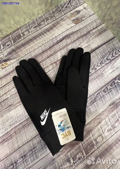 Перчатки Nike женские
