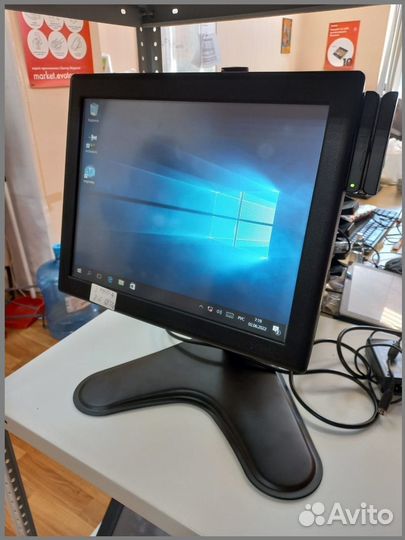 Монитор/Терминал POS спрограммой iiko для кафе