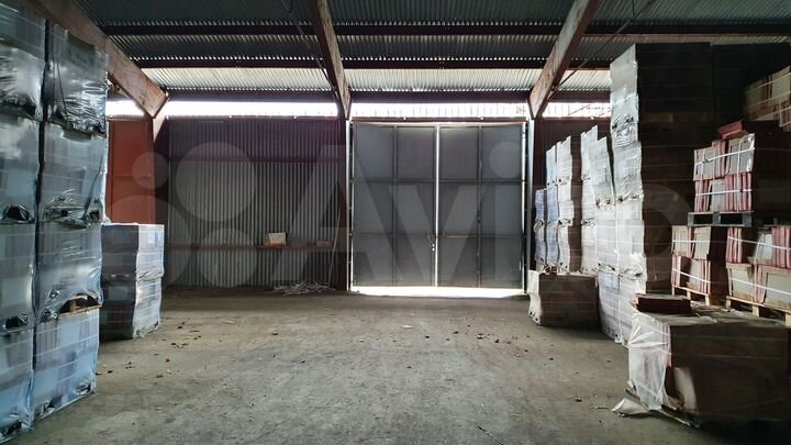 Склад, 585 м²