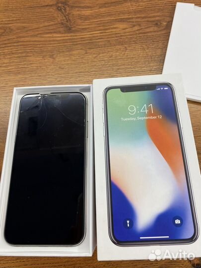 iPhone X, 256 ГБ