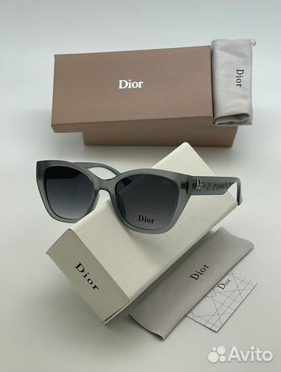 Солнцезащитные очки женские Dior