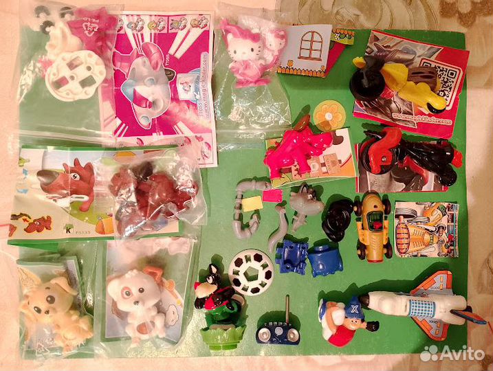 Новогодние серии киндер,драконы,черепашки редкие