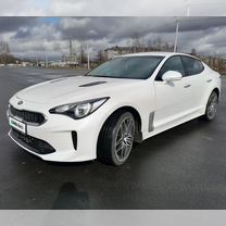 Kia Stinger 2.0 AT, 2019, 50 000 км, с пробегом, цена 2 180 000 руб.