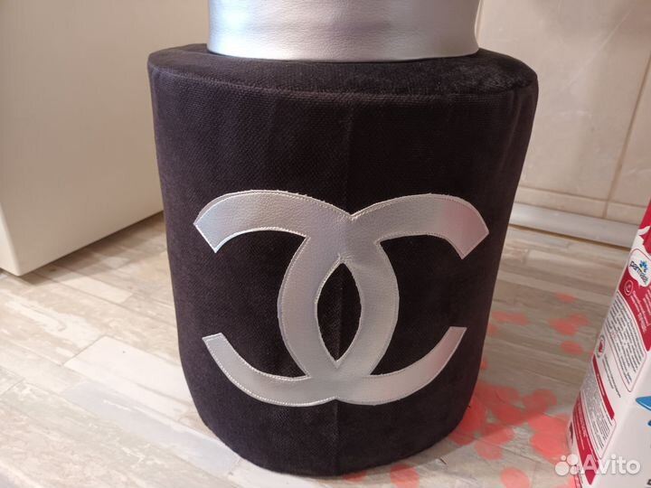 Помада гигант