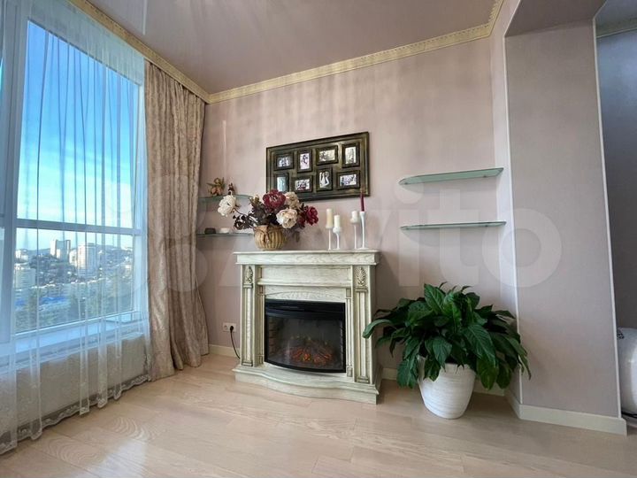 3-к. квартира, 130 м², 4/22 эт.