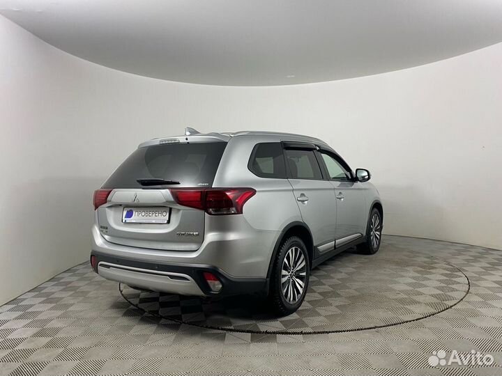 Mitsubishi Outlander 2.0 CVT, 2019, 81 269 км