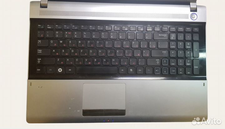 Ноутбук samsung RV520