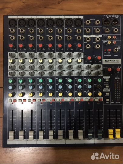 Микшерный пульт