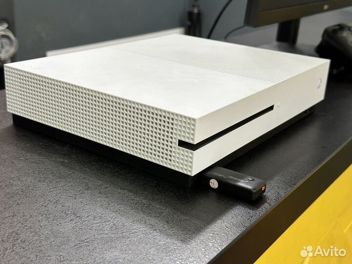 X-Box One S 1Tb \ Гарантия