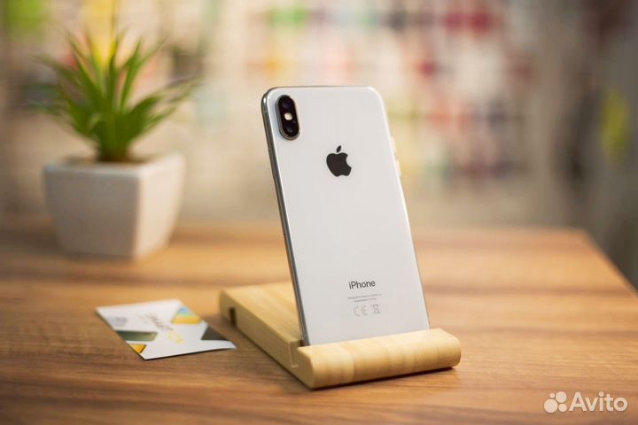 iPhone X, 64 ГБ