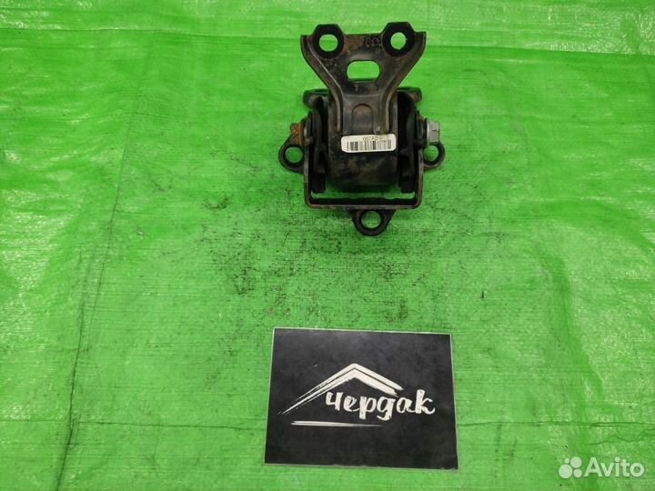 Подушка (опора) двс левая Caliber/Compass/Patriot