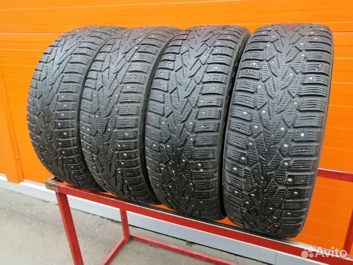 Nokian Tyres Hakkapeliitta 7 SUV 215/65 R16 99H