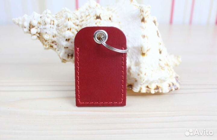 Брелок из натуральной кожи для ключей и карт