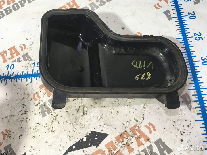 Мерседес Вито Крышка в фару