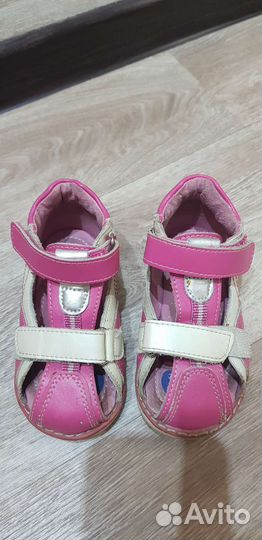 Сандалики для девочки