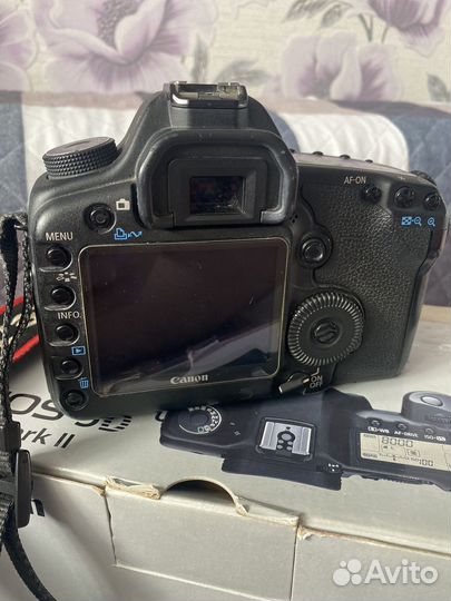 Фотоаппарат canon 5D mark ii