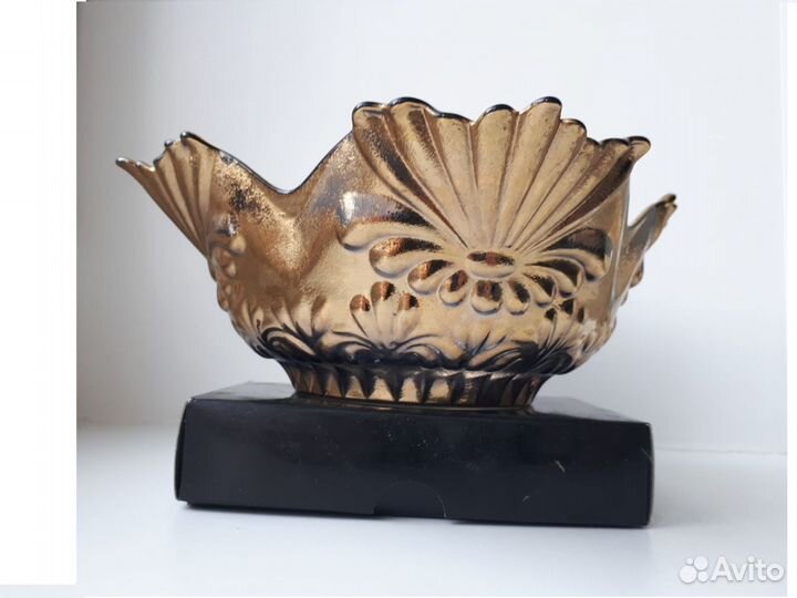 Кофейный сервиз (6 пар); сервировочные вазы