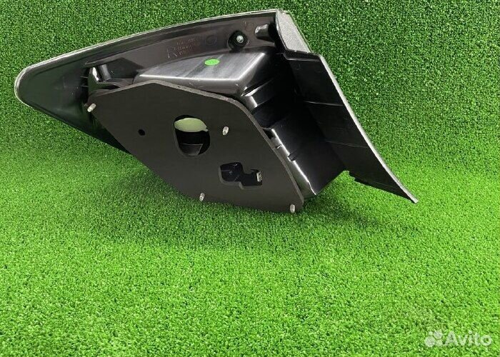 Фонарь правый Тойота Камри В50