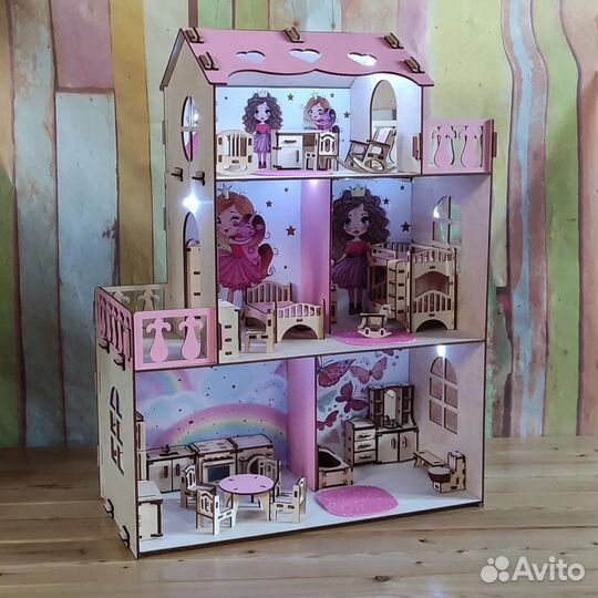 Кукольный домик с мебелью