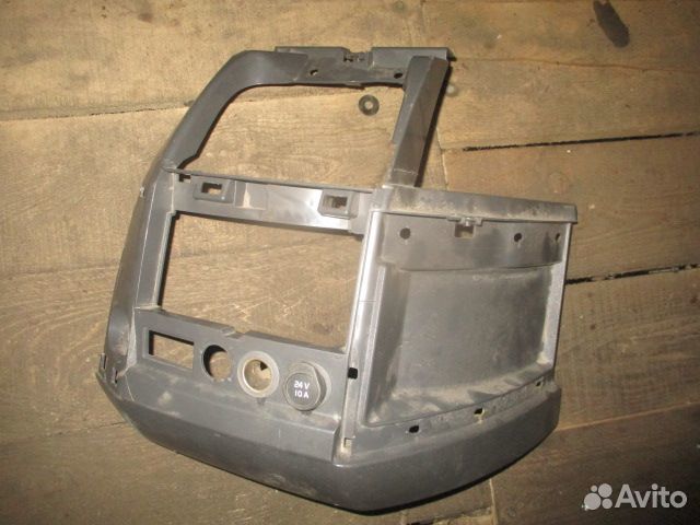 Накладка торпедо левая Volvo 82060588