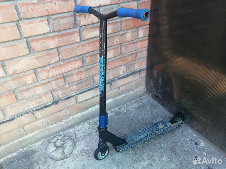 Трюковой самокат