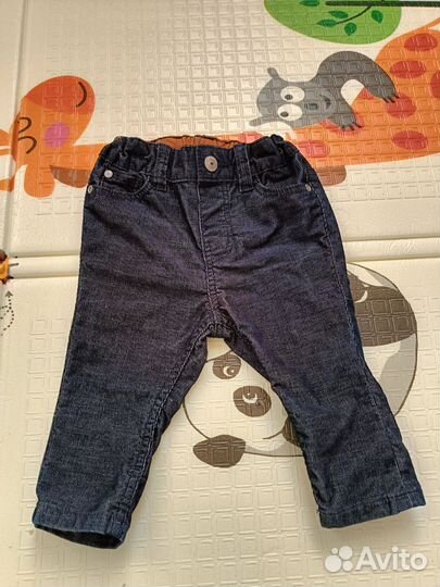 Свитер и джинсы