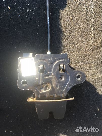 Замок крышки багажника Шевроле Круз, Астра J