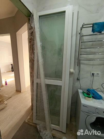 Пластиковая дверь бу