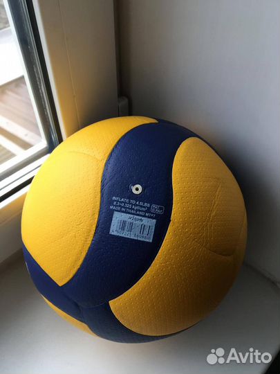 Волейбольный мяч mikasa