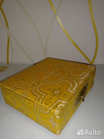 Икона новая,складень,парча