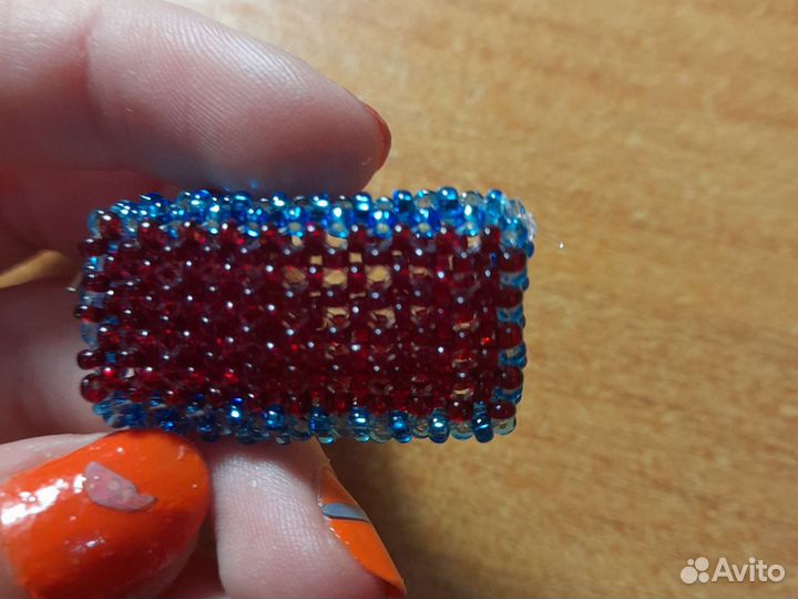 Сумка-мини из бисера с короткой крышкой