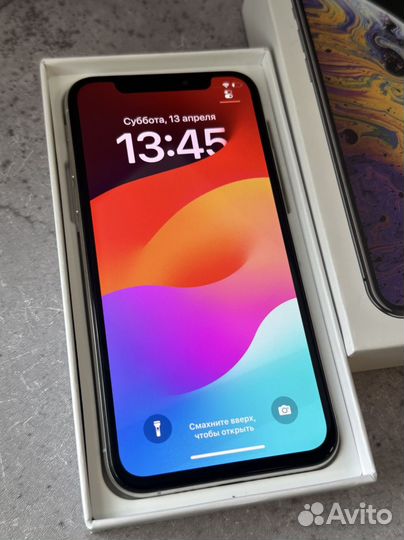 iPhone Xs, 64 ГБ
