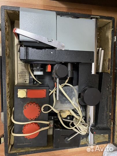 Фотоувеличитель, фотоопарат, вспышка