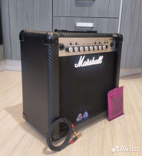 Marshall Mg15CFX c Эффектами (Комбоусилитель)
