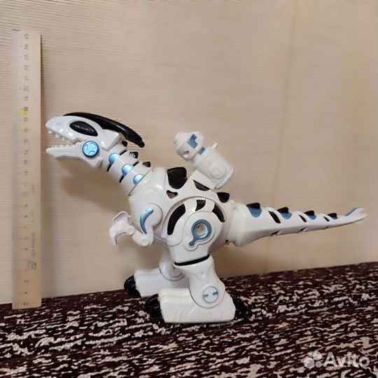 Игрушка робот динозавр