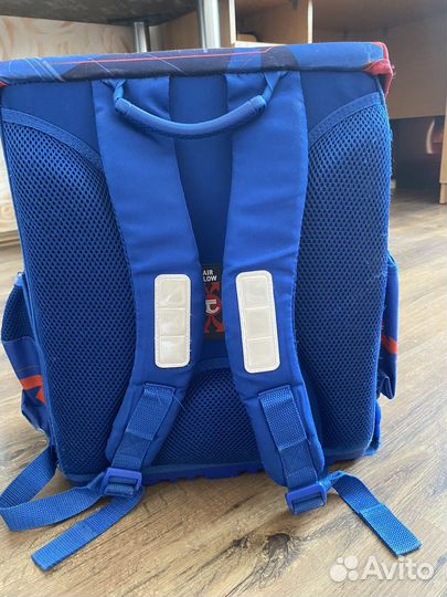 Рюкзак в школу для мальчика