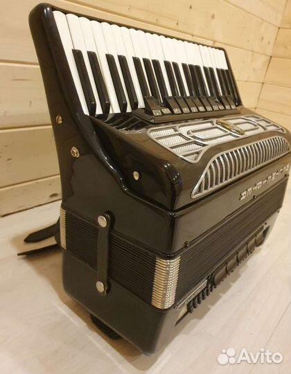 Легендарный аккордеон Weltmeister Supita Видео