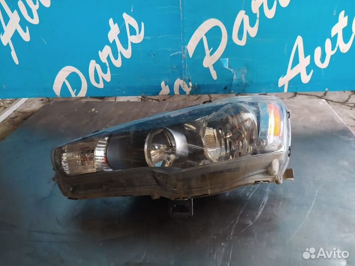 Фара Мицубиси Лансер 10 правая левая