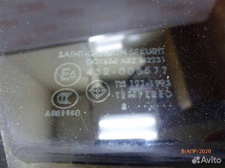 Стекло двери заднее правое Mazda Mazda3 BK Z6 2008