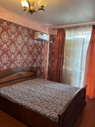 2-к. квартира, 65 м², 4/6 эт.