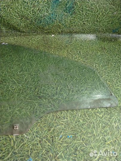 Стекло двери переднее правое Чери Фора А21 2007г