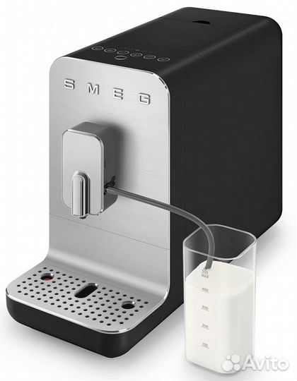 Кофемашина Smeg BCC13blmeu