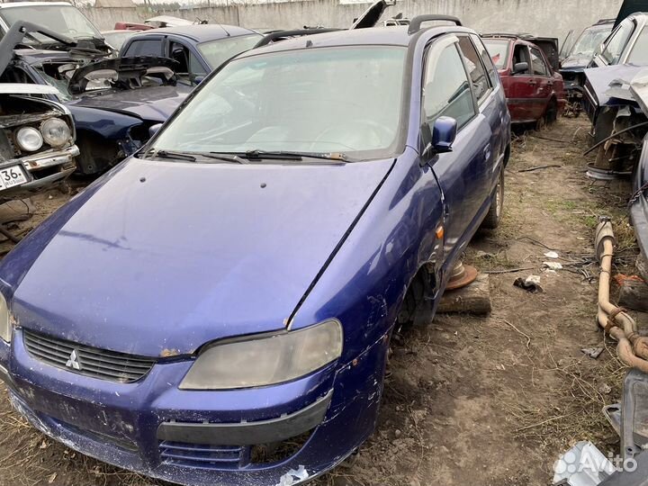 В разборе митсубиси спейс стар