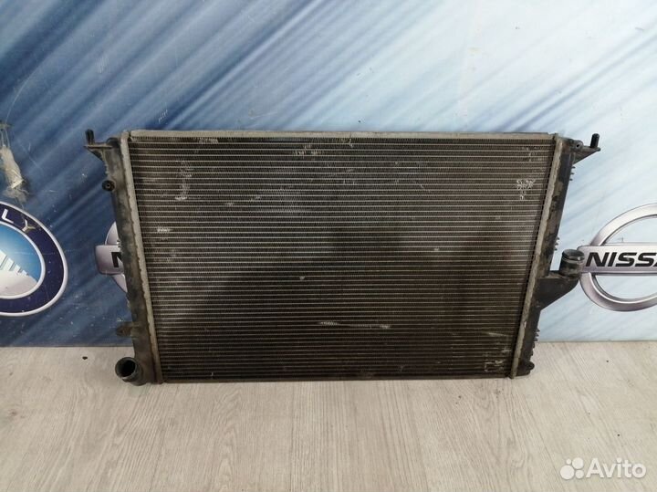 Радиатор охлаждения двигателя основной Renault san