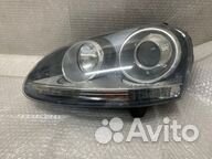 Фара левая Volkswagen Jetta