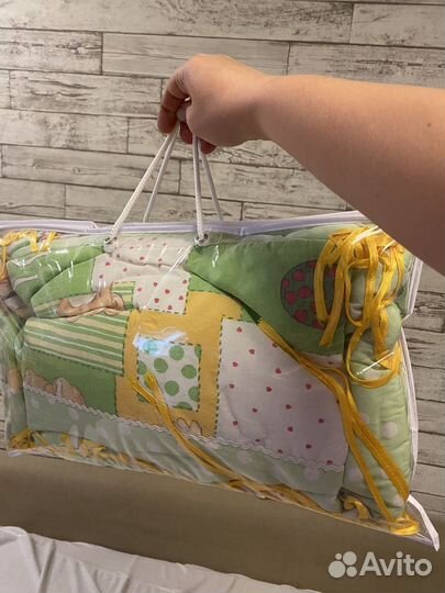 Бортики и 2 комплекта белья