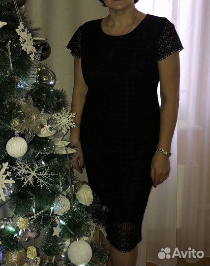 Женское чёрное вечернее классическое платье